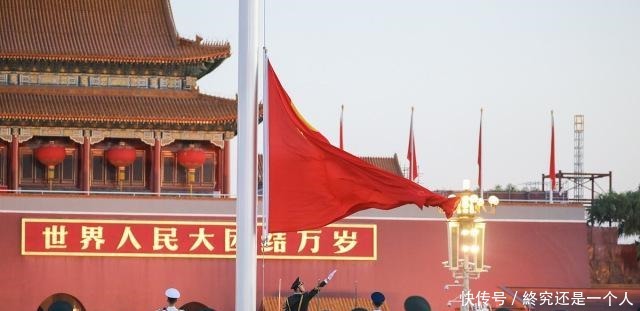 天安门升国旗为何不升到顶,只到28.3米就停止作为中国人要知道!