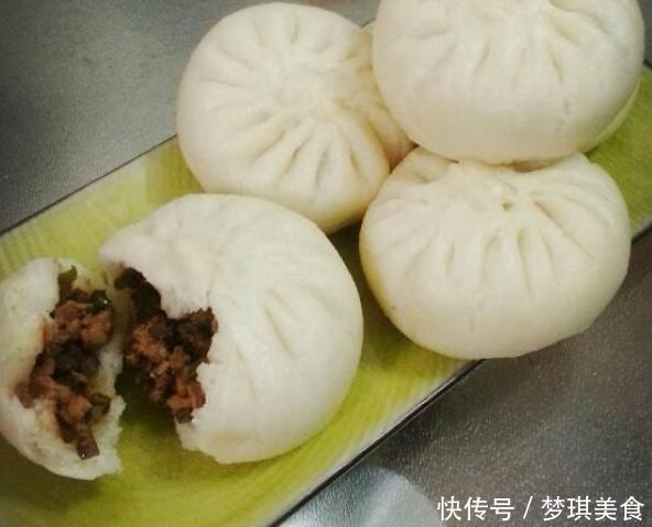 奶奶蒸的包子,一口气吃5个,比“狗不理”还香!亮点在于肉馅