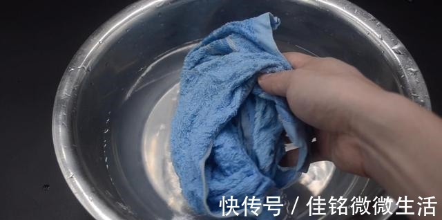 不管毛巾多脏多黄，试试这样泡一泡，洗完的毛巾又软又干净，实用！