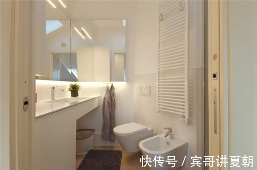 小房子|一家四口挤在49㎡小房子里,半平米不敢浪费,电视挂得比沙发低