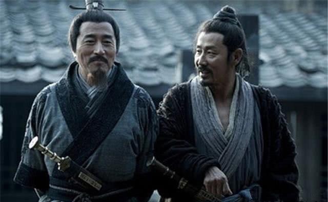 相国|刘邦明明猜忌萧何，把他下狱，为何萧何出狱后，还让他当相国？