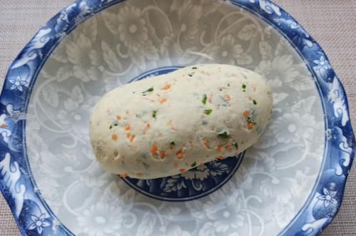 面粉新吃法，无需发面，开水一烫就搞定，个个鼓大泡，比油条还香