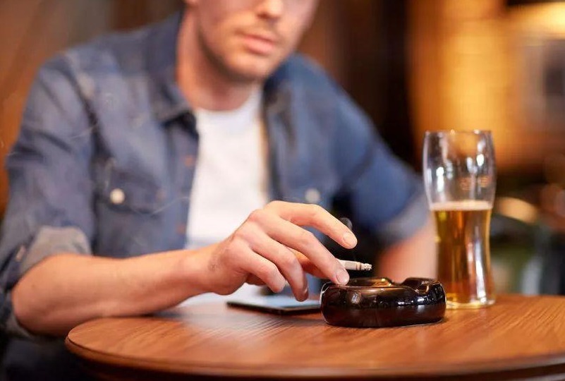 原生家庭|六条原生家庭会带给子的“后遗症”