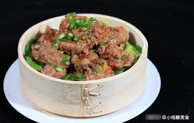 蒸排骨时，记住两个小技巧，排骨鲜嫩美味不油腻，大人小孩都爱吃