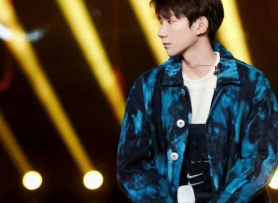 我们的歌这一期,总体感觉很好,这一期明显王源的话就比较多