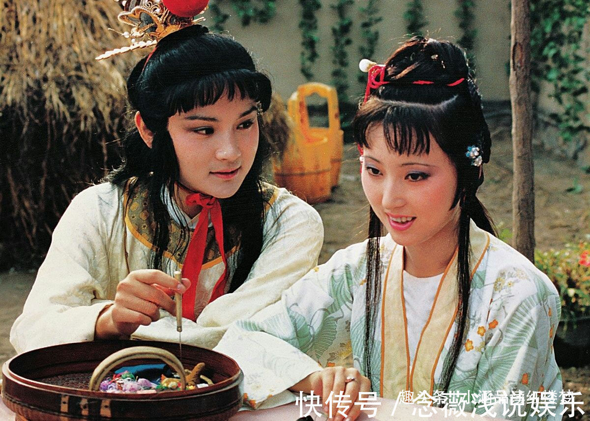 贾政$为成全林黛玉婚事,贾政暗中帮她做了三件事,一件比一件隐秘