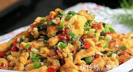 红烧大虾|美食推荐芹菜炒腊肉,剁椒炒蛋,红烧大虾,香干炒肉片的做法