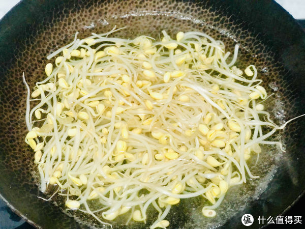 天冷就馋这道菜，人称“如意菜”，价格便宜寓意好，一盘才2元钱