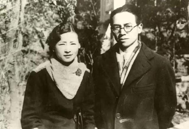 林徽因|林徽因设计国徽:一稿没过,二稿周总理提修改意见,三稿掌声通过