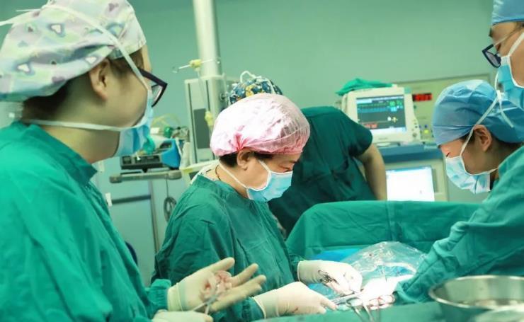 麻醉|剖腹产前“麻醉药”是怎样注射进去的很多人不了解,产妇注意