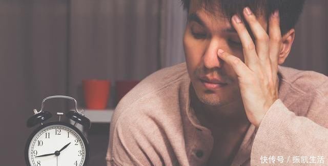 运动|经常失眠，不好入睡常吃“1物”，多做“1事”，让你一觉到天亮
