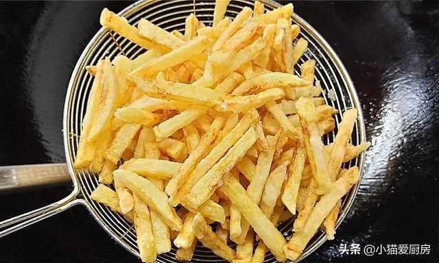 土豆条|饭店里卖几十元的香辣土豆条美食,教你在家自己做,几块钱搞定