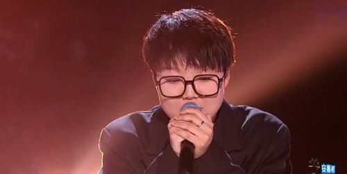 李健|看到李榮浩對董書含的態度，我真為去年的單依純感到慶幸