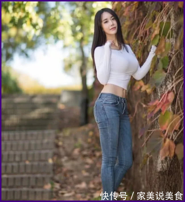 高挑 洒脱的牛仔裤,就算“烂大街”更有前卫的感觉,尽显高挑身型