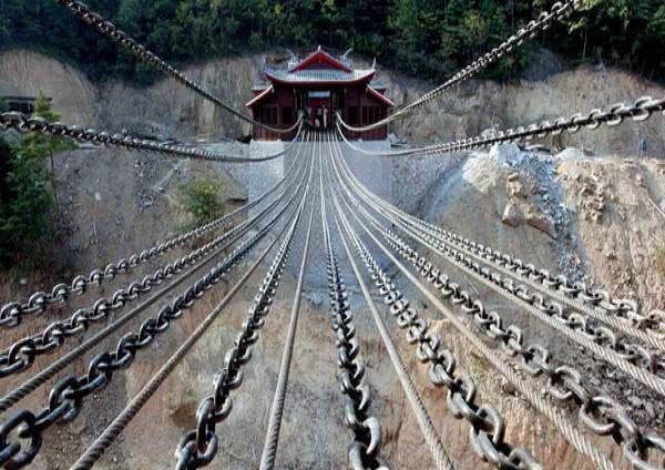 飞夺|红军飞夺泸定桥之前,敌军为何不直接把桥炸毁?老兵道出无奈实情