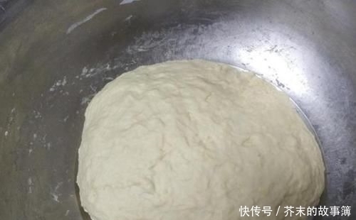 油条|炸油条加酵母是大错特错,用这个配方,包你炸出又香又脆的大油条