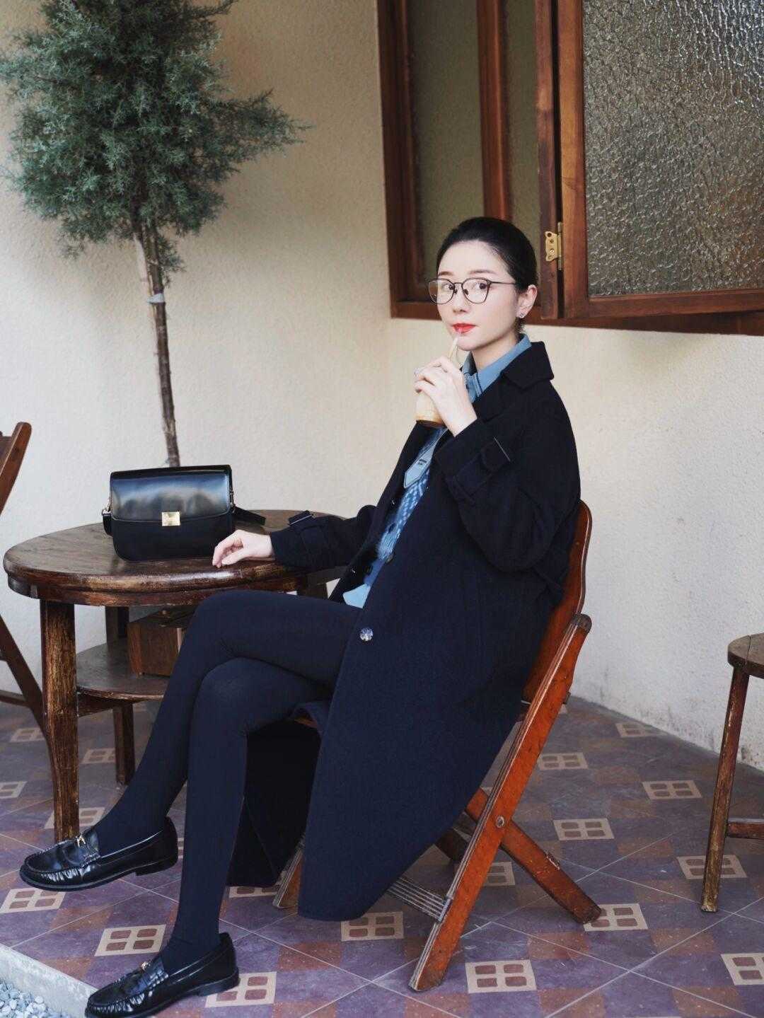 外套 精致女人选外套,必入这“三款”,简约优雅又有气质,谁穿谁美