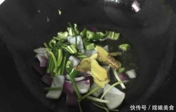 这道虾,我能把壳都吃了,做法无敌简单,好吃到跳脚的美味