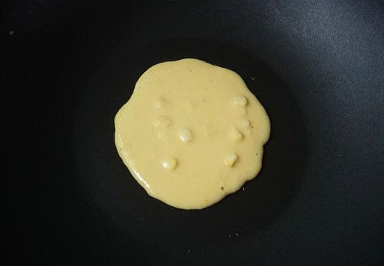 鸡蛋|玉米还能这样做早餐,加点面粉和鸡蛋做的早餐饼,好吃到飞起