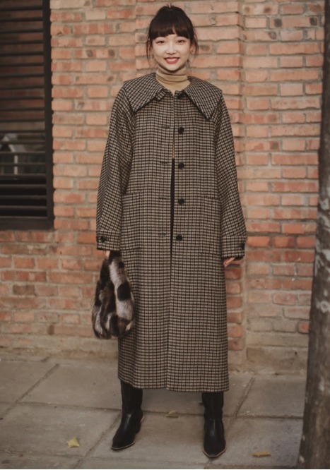 修饰|据说气质女生会爱上简约风,这样穿大衣,让你一整个冬天都很美