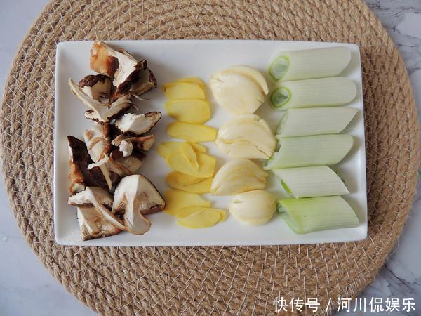 多汁|夏天少吃猪肉,多吃它,蛋白质含量高,简单一焖,鲜香多汁营养好