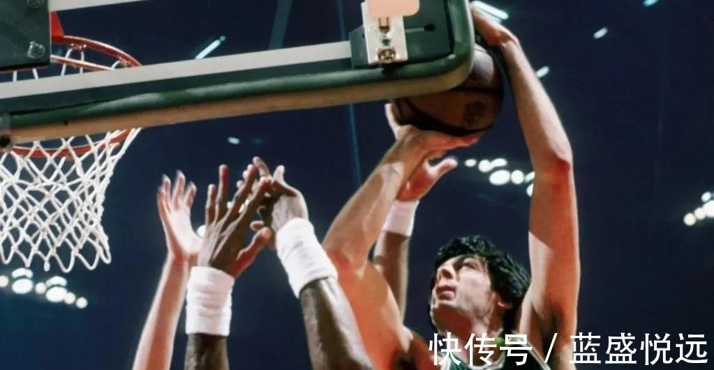 球员|美媒列出了效力NBA10个赛季以上,却从未缺席过季后赛的19名球员!