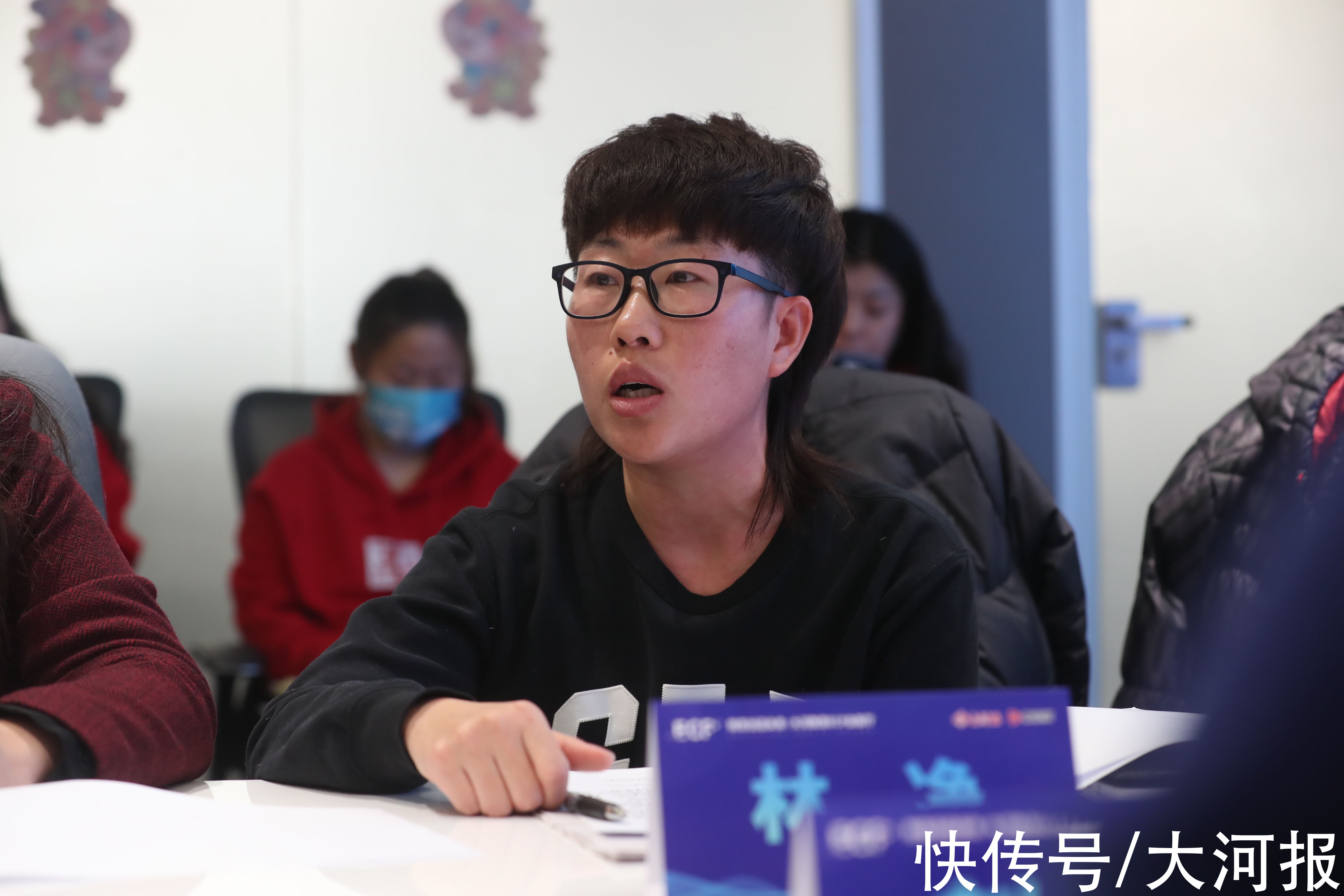 吕刚|郑州校园女足如何进阶与绽放？大河教育ECF首期会客厅开启