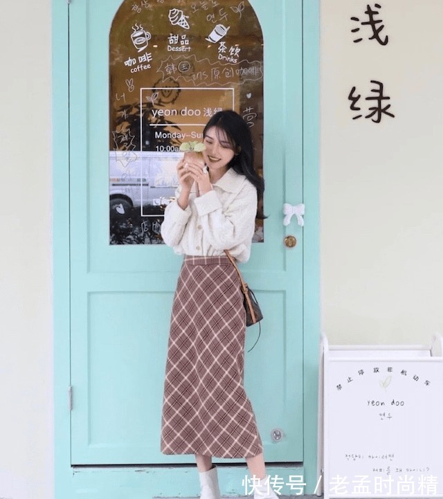 颜色|秋冬买靴子,这4种“高级色”时髦也百搭显腿长