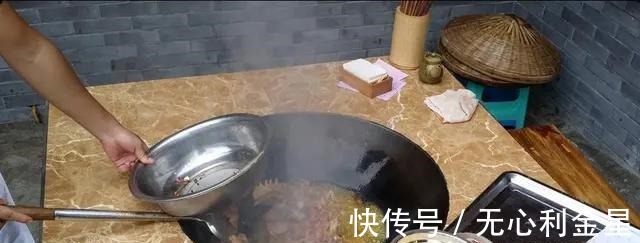 一家10口去吃柴火鸡，一共花了268元，结账时多花了很多钱！