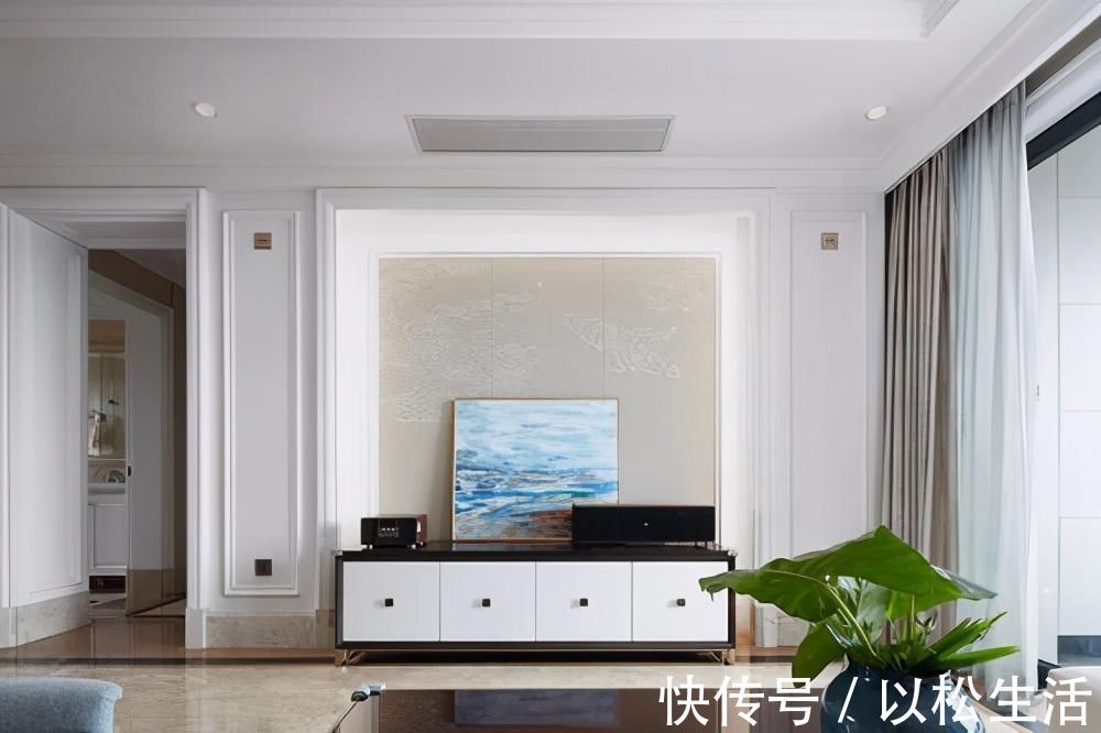 电视墙|客厅别再傻傻装电视墙了，聪明人更喜欢这种设计，省钱好看又好用