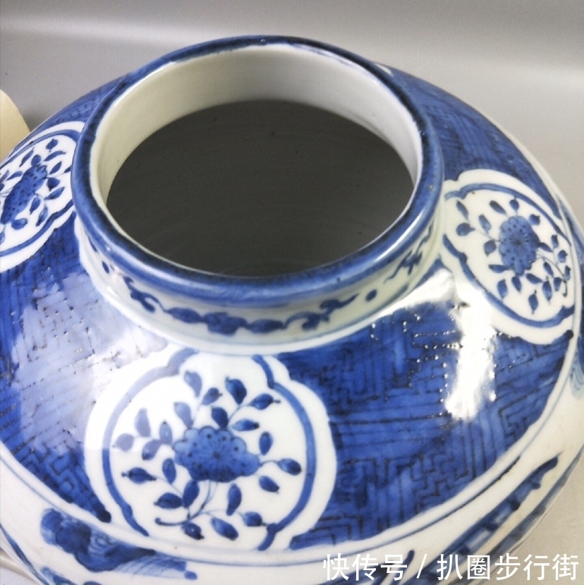 青花罐&瓷器鉴赏:青花罐,明代晚期的典型风格