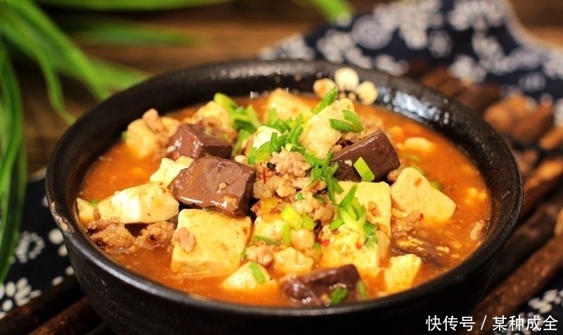 豆腐吃几十年,才知和“此物”绝配,真正的“以形补形”,还美味