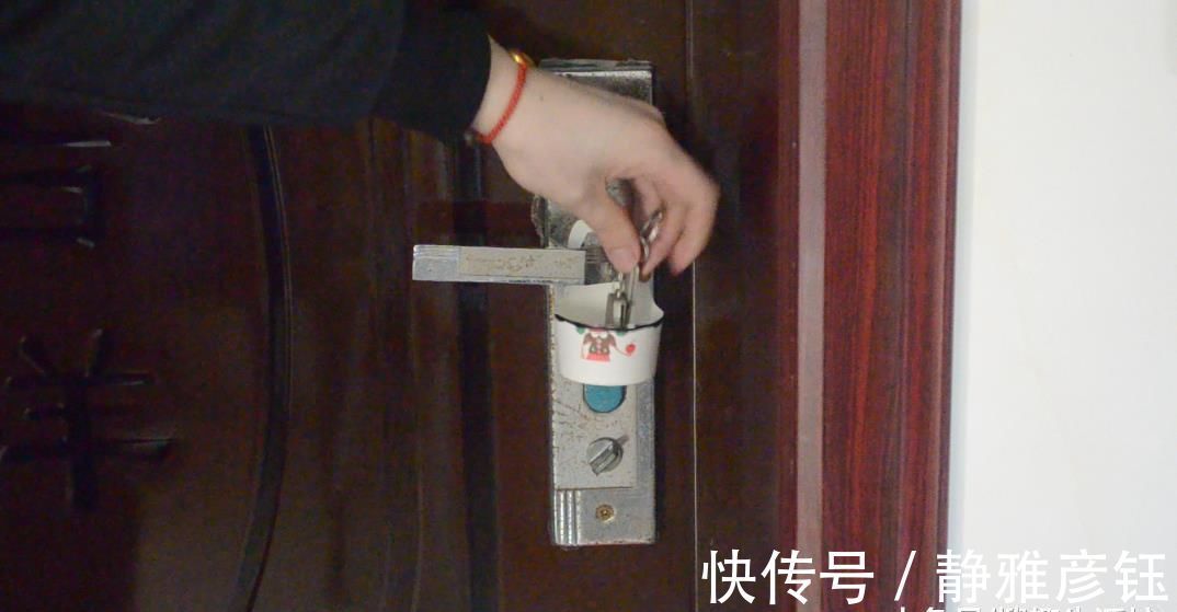 记号|一次性纸杯用完别丢了, 剪几刀, 挂在门把上超实用, 人人见了都夸好
