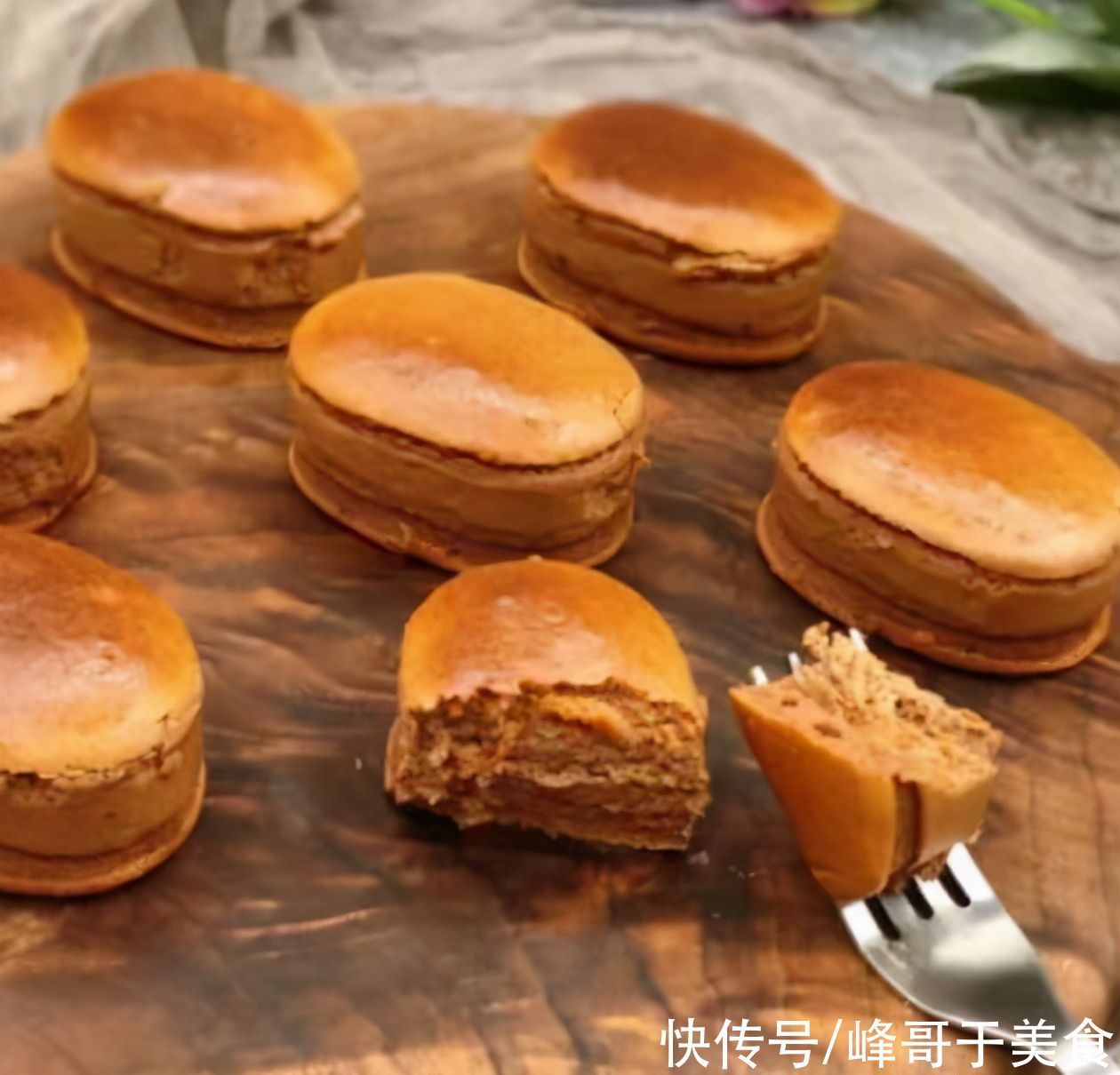 巧克力|烘焙,巧克力半熟芝士蛋糕的做法,奶酪加入巧克力使蛋糕口感更好