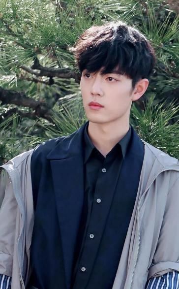 王一博|爱豆守护榜排名大洗牌！TNT跌至第六，榜首数据超王一博3亿