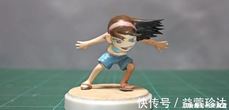 tom|清洁阿姨把手办碰倒后接了回去,这画风,原谅我笑出声