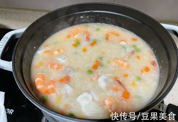 鲜虾鱼片蔬菜粥走起，简单又好吃，吃货来收藏哦