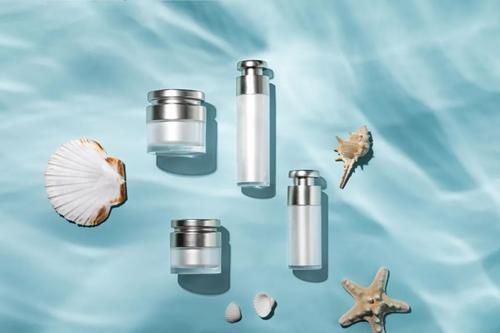 女性平均每天用12种护肤产品，不如收藏这份护肤锦囊！