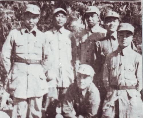 此人|此人当了三年团政委,两年旅政委,刚升任师长不幸遇难,罗荣桓潸然泪下