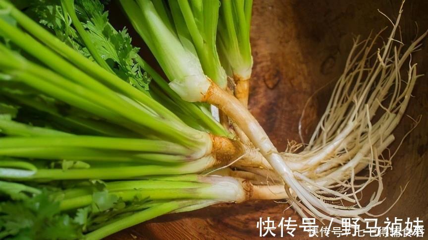 猪肝|聪明女人最喜欢的3种食物，冬季常吃，改善便秘，清除子宫垃圾！