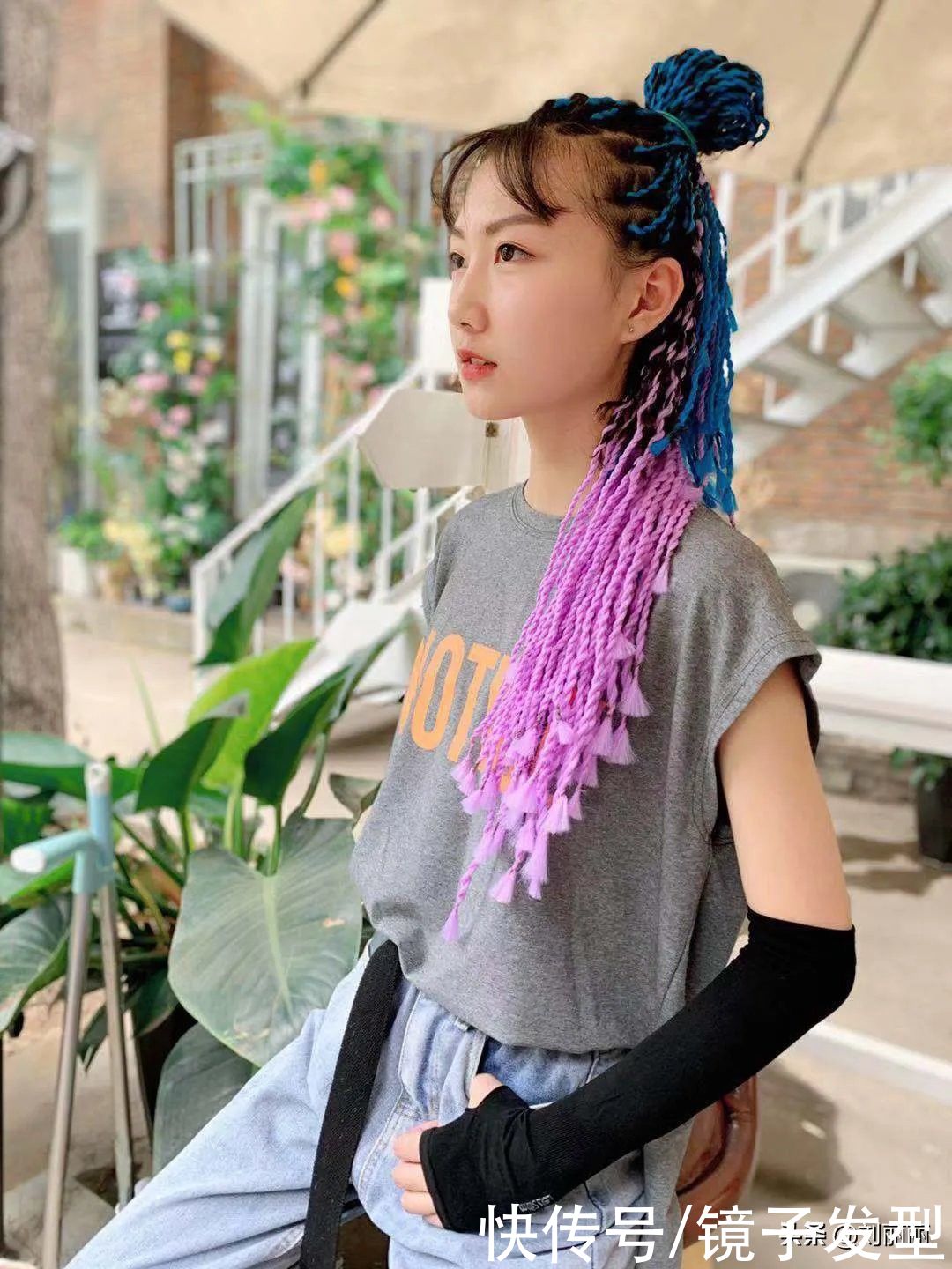 盘发|女人不到40岁，前3种发型别尝试，后三种发型值得拥有