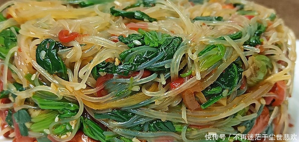 教你菠菜爽口解腻的做法,几分钟上桌,营养好吃做一大盘不够吃