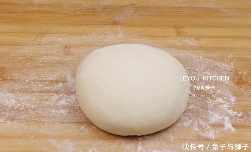 纯素馅大包子,比肉馅的汤汁丰富,吃着更香