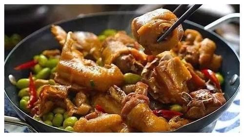 优质蛋白|最近天气凉爽孩子渐渐喜欢上踢足球,多吃强身菜,增强体质