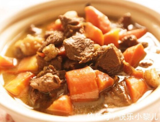 受凉|秋季早晚相差10度左右孩子容易受凉，多吃滋补菜，暖身暖胃