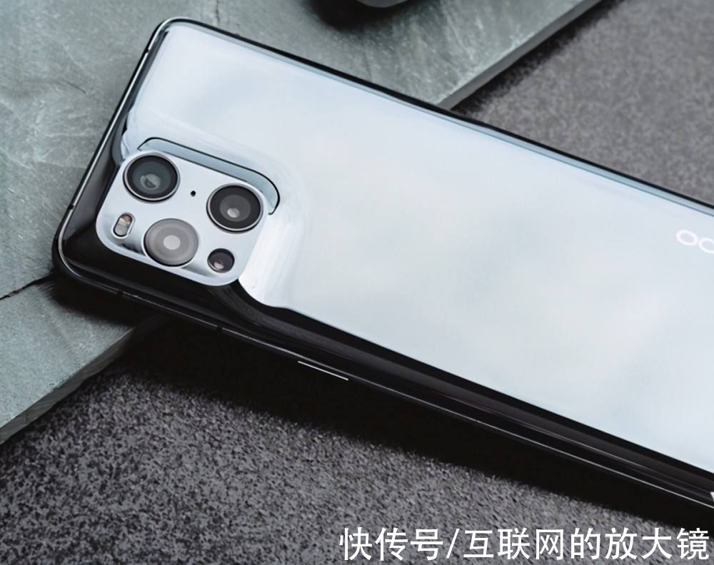 摄像头|比一加10Pro还丑，OPPO Find系的设计团队该全炒了吗？