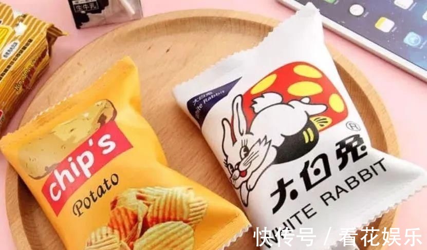 坑娃|爸爸神操作把娃气哭,辛苦写完的作业“消失”了,怪文具太高级