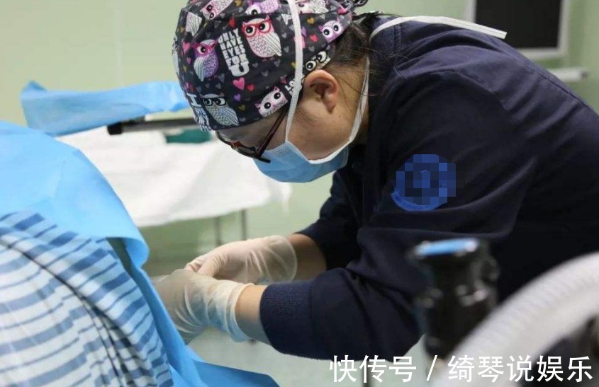 咿呀婴语1|怀孕八个月查出畸形,忍痛引产看到孩子后,整个房间都安静了