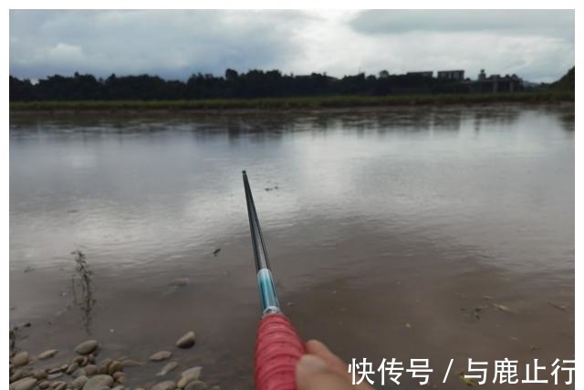 垂钓|一位优秀的钓鱼人!冬季垂钓!遇到“两阴夹一阳”!坚决不钓鱼