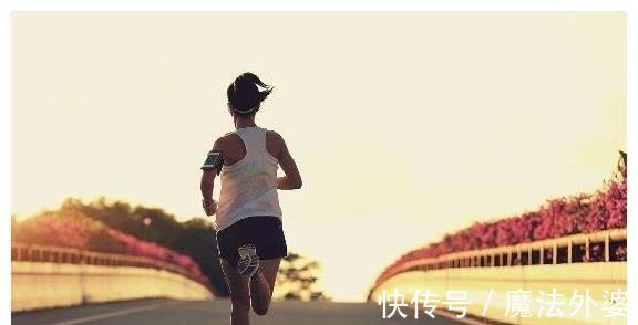 血管|运动是天然的降压方式，这3个运动，高血压患者值得一试